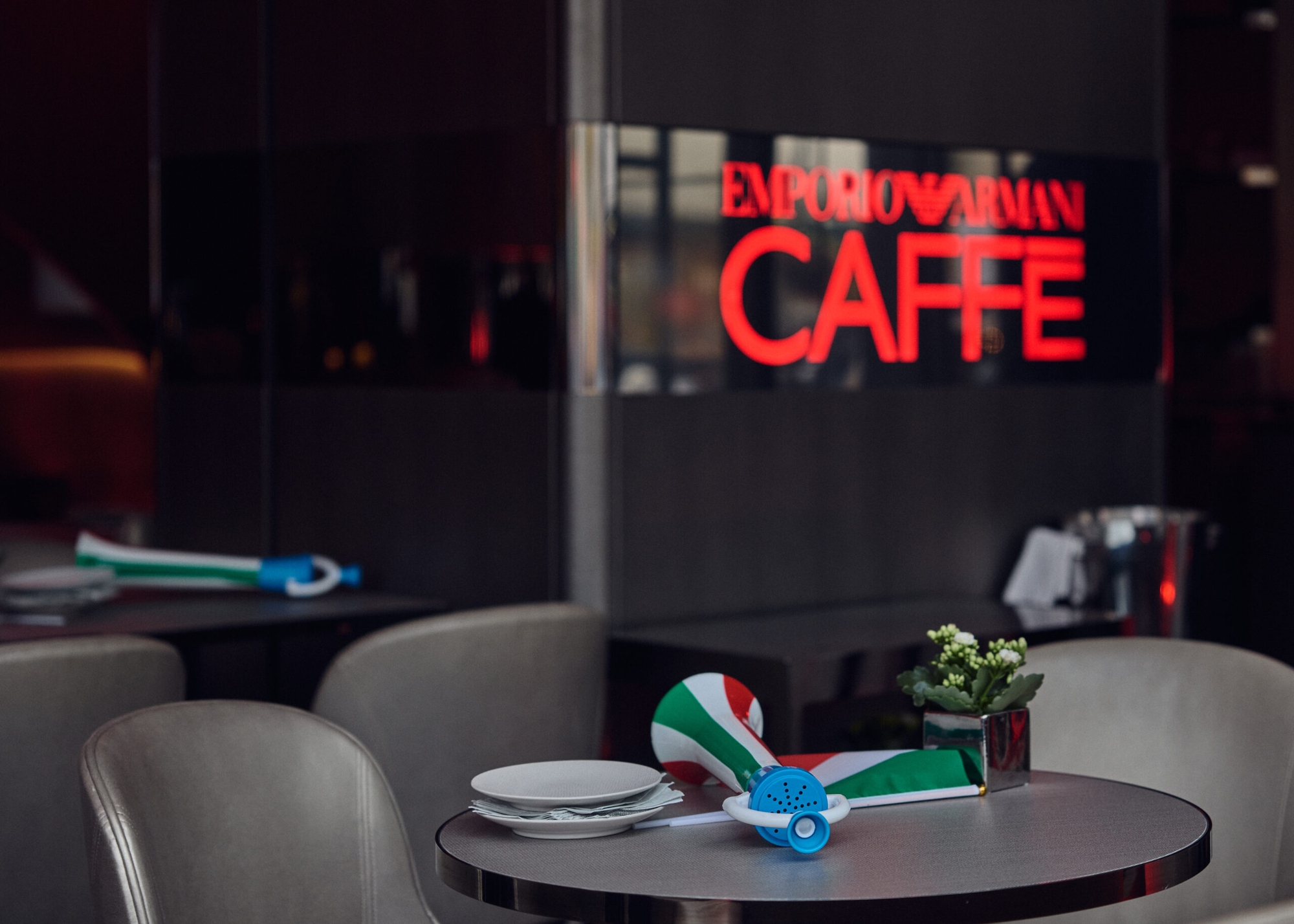 CZ8 x Emporio Armani Caffé Paris